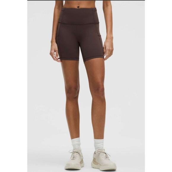 NWT Lululemon Fast and Free High-Rise Short 6"
Espresso 4 - Picture 1 of 5